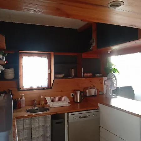6/7 Pers Sur Le Port A 10mn A Pieds De La Apartment